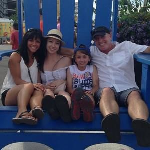 Meet your Posher, Carmela